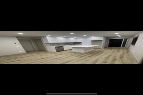 Photo of property in 16 Walworth Avenue, Pakuranga Heights, Auckland, 2010