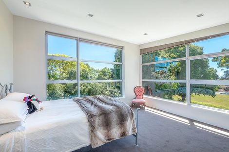 Photo of property in 62 Dyers Pass Road, Cashmere, Christchurch, 8022