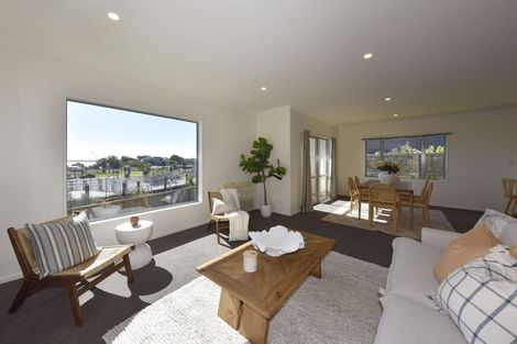 Photo of property in 5 Main Road, Redcliffs, Christchurch, 8081