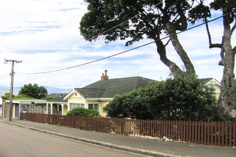 Photo of property in 7 Beach Street, Island Bay, Wellington, 6023