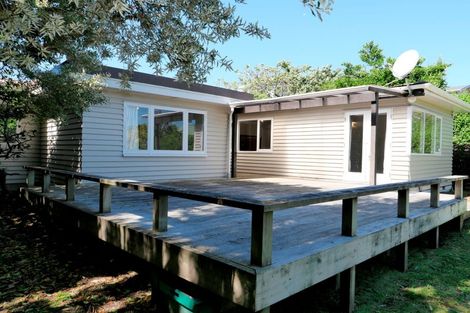 Photo of property in 1 Titoki Road, Raumati Beach, Paraparaumu, 5032