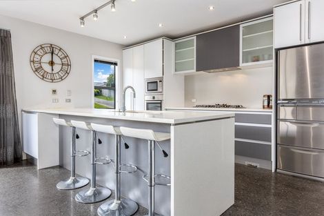 Photo of property in 2 Nelson Avenue, Aotea, Porirua, 5024