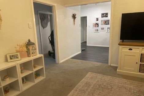 Photo of property in 19 Wellington Road, Wainuiomata, Lower Hutt, 5014