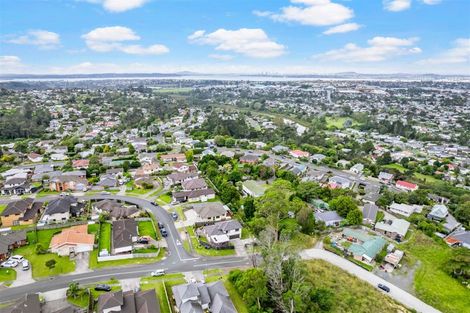 Photo of property in 22 Gordon Stanley Drive, Massey, Auckland, 0614