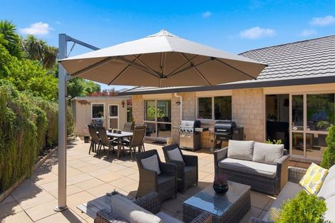 Photo of property in 10 Barrett Drive, Waikanae Beach, Waikanae, 5036