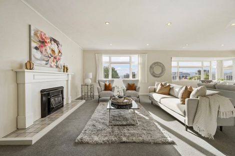 Photo of property in 4 Wesley Road, Kelburn, Wellington, 6012