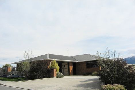 Photo of property in 12 Fyffe Avenue, Kaikoura, 7300