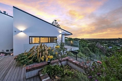 Photo of property in 21 Whareora Terrace, Cashmere, Christchurch, 8022