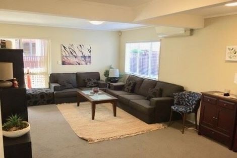 Photo of property in 9 Central Park Drive, Te Atatu South, Auckland, 0610