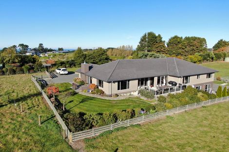 Photo of property in 154 Awamoa Road, Holmes Hill, Oamaru, 9492