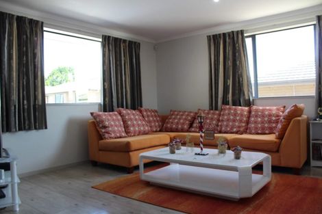 Photo of property in 169f Colwill Road, Massey, Auckland, 0614