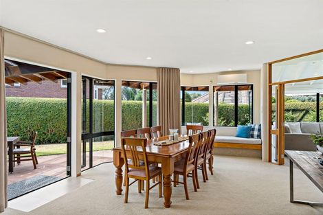 Photo of property in 2/33 Milford Road, Milford, Auckland, 0620