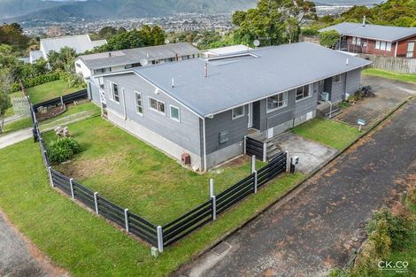Photo of property in 79a-b Park Road, Belmont, Lower Hutt, 5010
