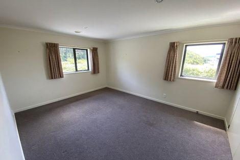 Photo of property in 53 Furlong Crescent, Churton Park, Wellington, 6037