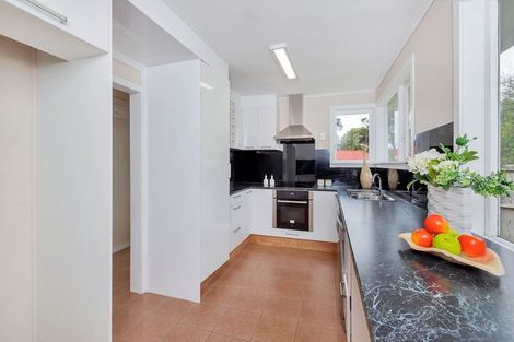 Photo of property in 49a Stanley Road, Glenfield, Auckland, 0629