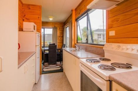 Photo of property in 42a Rimu Street, New Lynn, Auckland, 0600