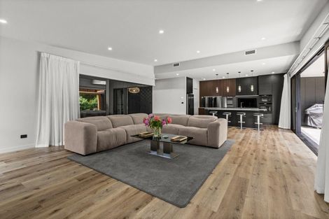 Photo of property in 20 Taruna Place, Havelock North, 4130