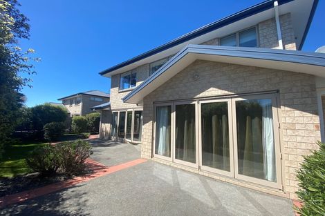 Photo of property in 84 Bowhill Road, New Brighton, Christchurch, 8083