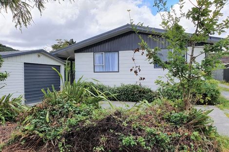 Photo of property in 1/9 Gemstone Drive, Birchville, Upper Hutt, 5018