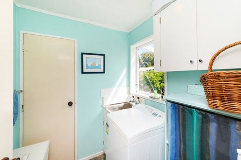 Photo of property in 2 Escort Grove, Awapuni, Palmerston North, 4412