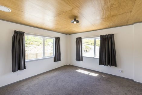 Photo of property in 34 Highland View Drive, Tokomaru, Palmerston North, 4474