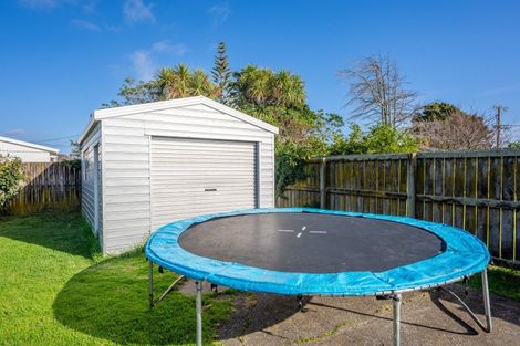 Photo of property in 3 Matai Place, Otaki, 5512