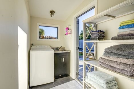 Photo of property in 7 Swindells Road, Waikuku Beach, 7473