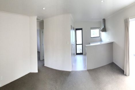 Photo of property in 21 Lantana Road, Green Bay, Auckland, 0604