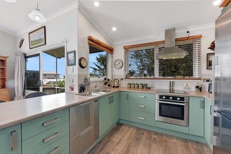 Photo of property in 20 Broadsea Avenue, Ruby Bay, Mapua, 7005