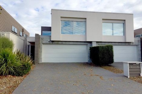 Photo of property in 8 Seager Lane, Hillmorton, Christchurch, 8024