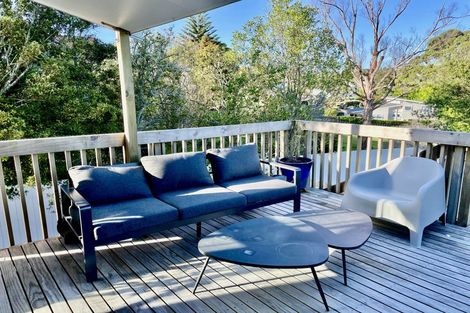 Photo of property in 2/56 Knightsbridge Drive, Forrest Hill, Auckland, 0620