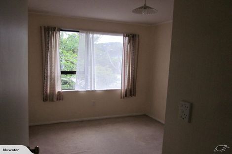 Photo of property in 4 Sasanqua Way, Crofton Downs, Wellington, 6035