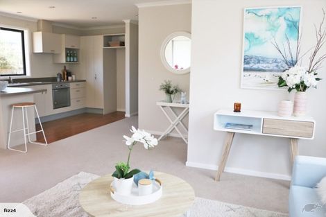 Photo of property in 2 Hay Street, Ebdentown, Upper Hutt, 5018