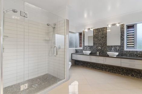 Photo of property in 73 Waldorf Crescent, Orewa, 0931