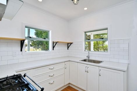 Photo of property in 19 South Crescent, Amberley, 7481