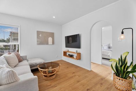 Photo of property in 1/181 Forrest Hill Road, Forrest Hill, Auckland, 0620