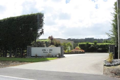 Photo of property in 177 Oraha Road, Kumeu, 0892