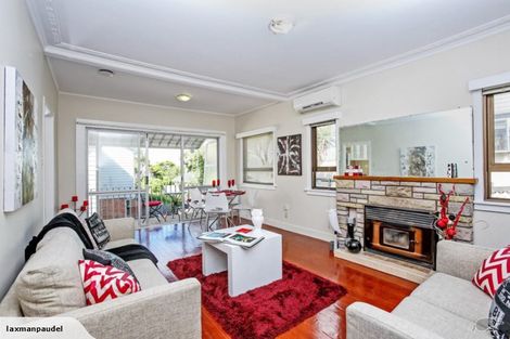 Photo of property in 1/445 Mount Albert Road, Mount Roskill, Auckland, 1041