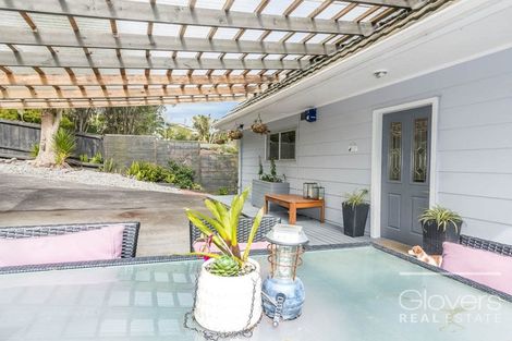 Photo of property in 28 Puketaha Road, Swanson, Auckland, 0816