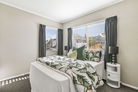 Photo of property in 2/16 Belgate Place, Somerville, Auckland, 2014