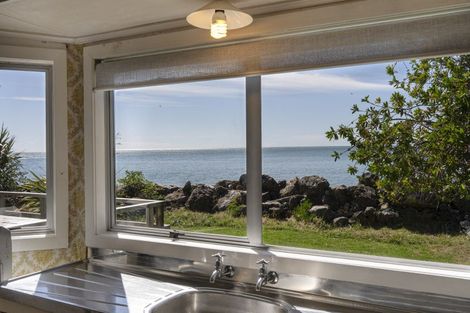 Photo of property in 49 Totara Avenue, Collingwood, 7073