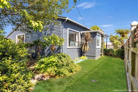 Photo of property in 10 Fonblanque Street, Westport, 7825