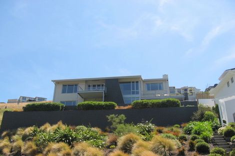 Photo of property in 6 Challenger Lane, Redcliffs, Christchurch, 8081