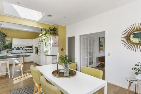 Photo of property in 62 Delhi Crescent, Khandallah, Wellington, 6035