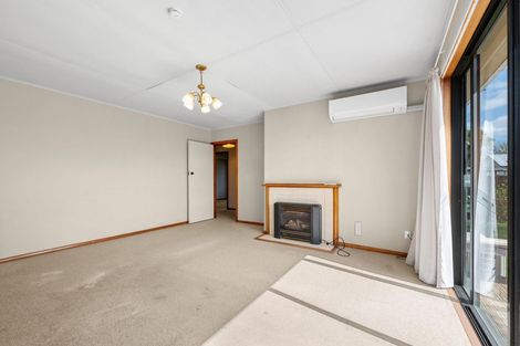 Photo of property in 11 Hockin Place, Fairfield, Hamilton, 3214