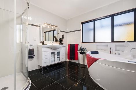 Photo of property in 40 Kahurangi Drive, Rangatira Park, Taupo, 3330