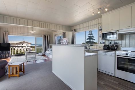 Photo of property in 287 Seaforth Road, Waihi Beach, 3611