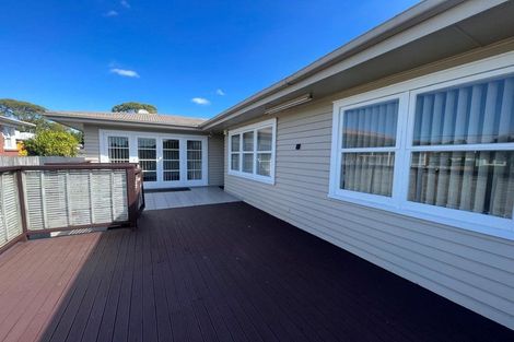 Photo of property in 20 Harrington Road, Henderson, Auckland, 0610