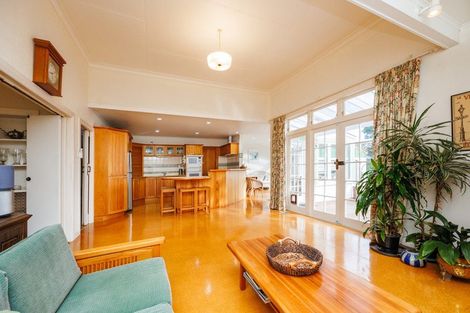 Photo of property in 155 Park Road, West End, Palmerston North, 4410