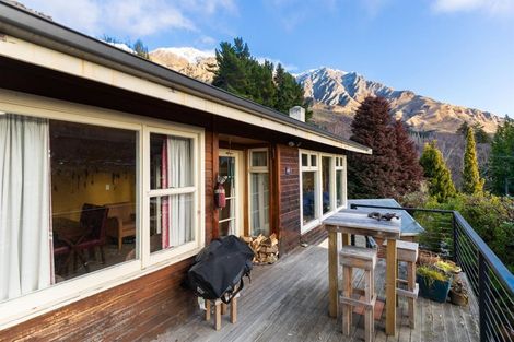 Photo of property in 41 Mcmillan Road, Arthurs Point, Queenstown, 9371